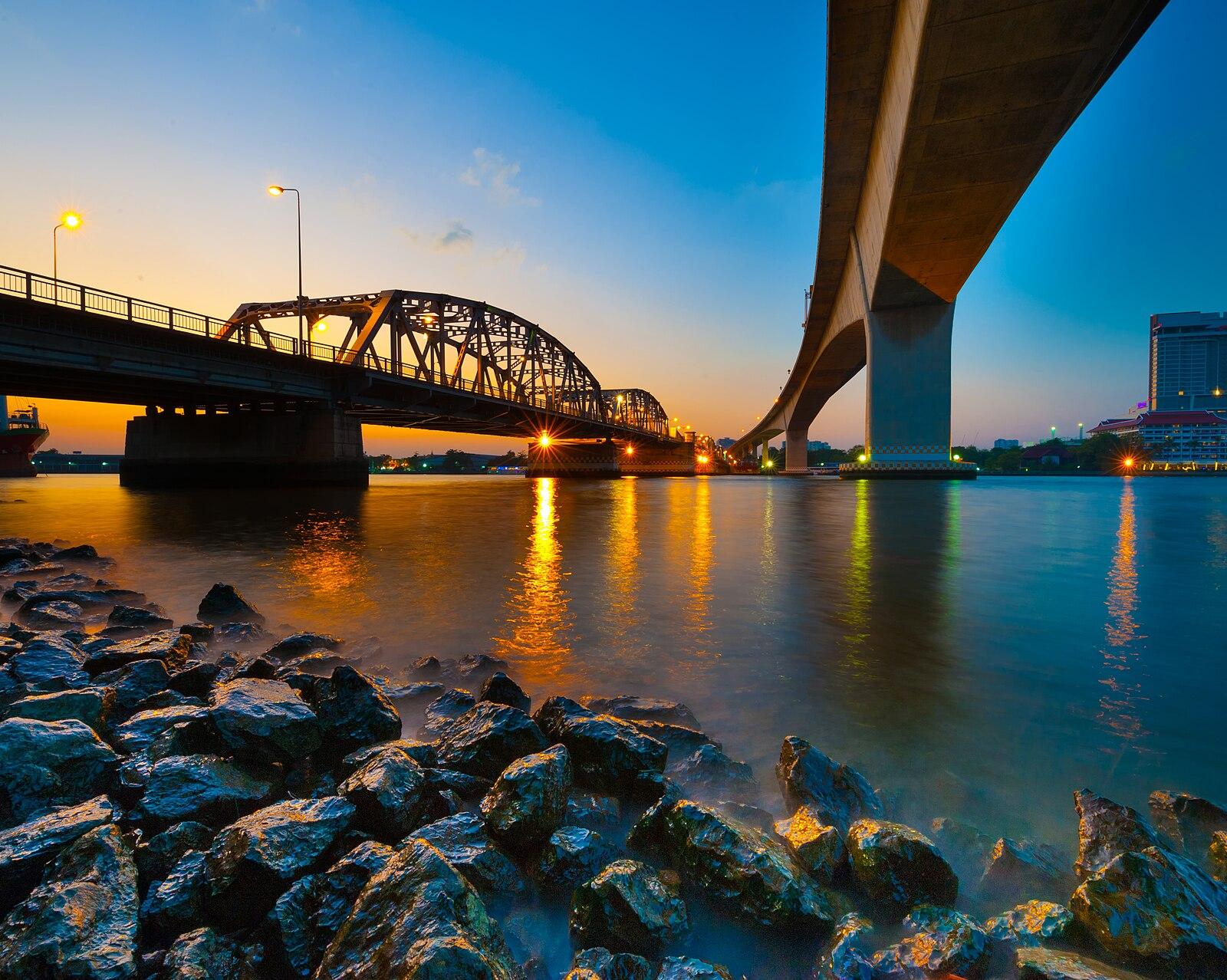 Krung Thep Bridge