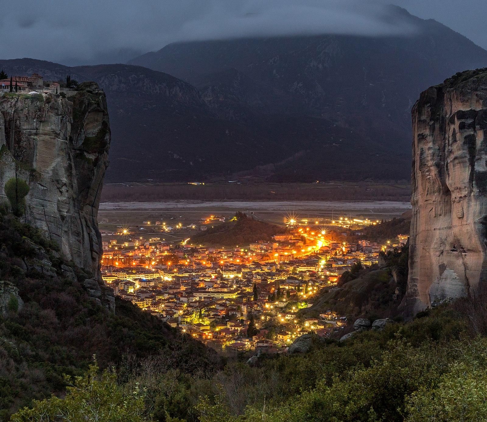 Μετεωρα by night