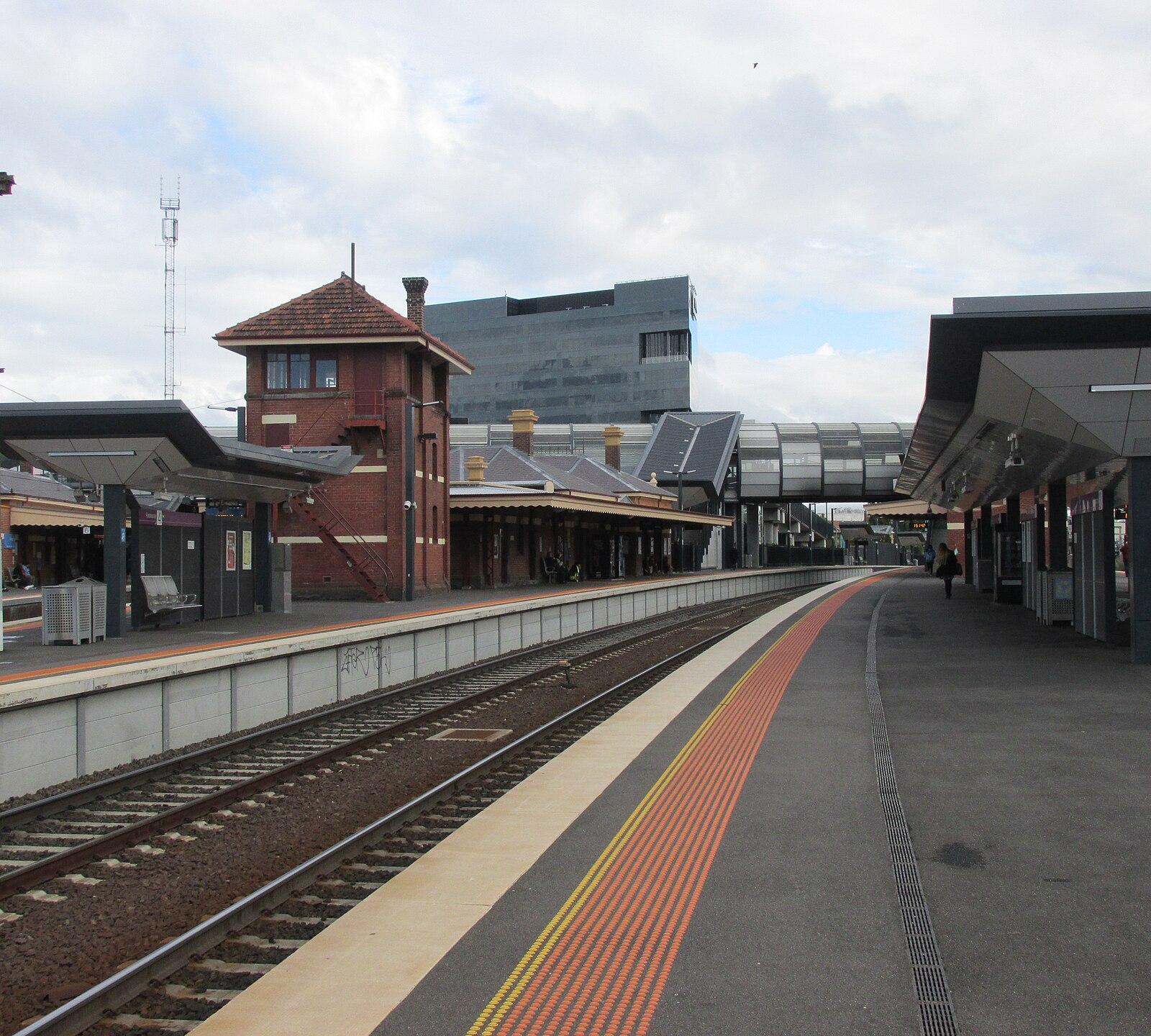 Footscray station from near end platform