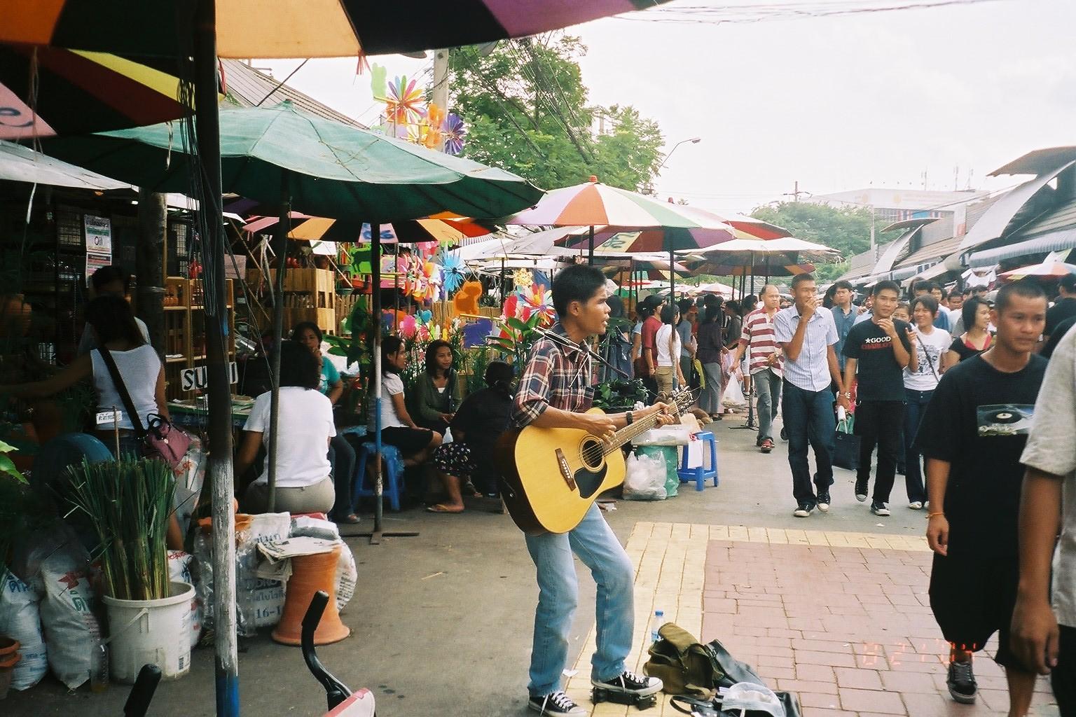 Shift Workers Master Sleep: Chatuchak's Proven Circadian Rhythm Strategies